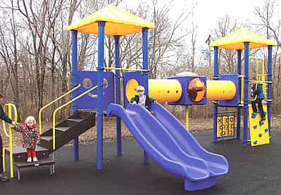 commercial playground structures 